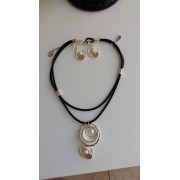 set 551 white